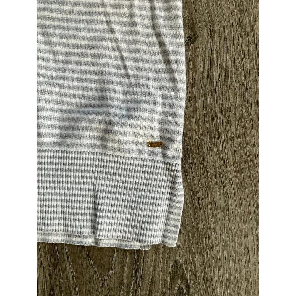 Tommy‎ Hilfiger Women's Sweater Small Vneck Grey White Striped